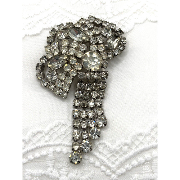 Vintage Rhinestone Brooch Clear (some Smokey) Dangles J1-3013 - Picture 4 of 12